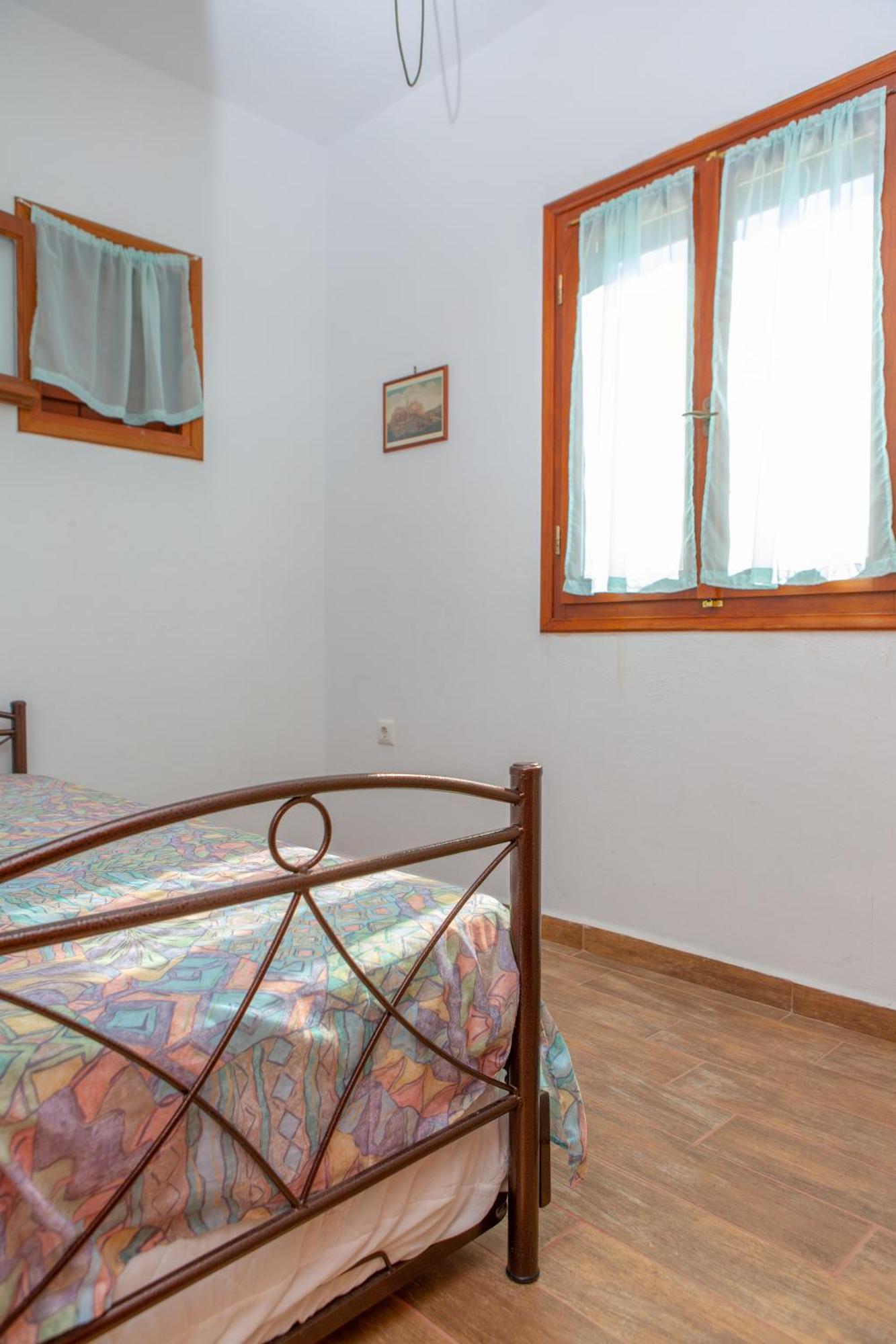 Armonia Studios, Apartments & Villa Микри Вигла Стая снимка
