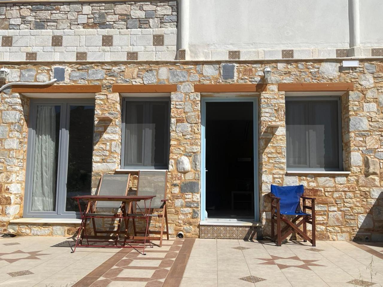 Armonia Studios, Apartments & Villa Микри Вигла Екстериор снимка